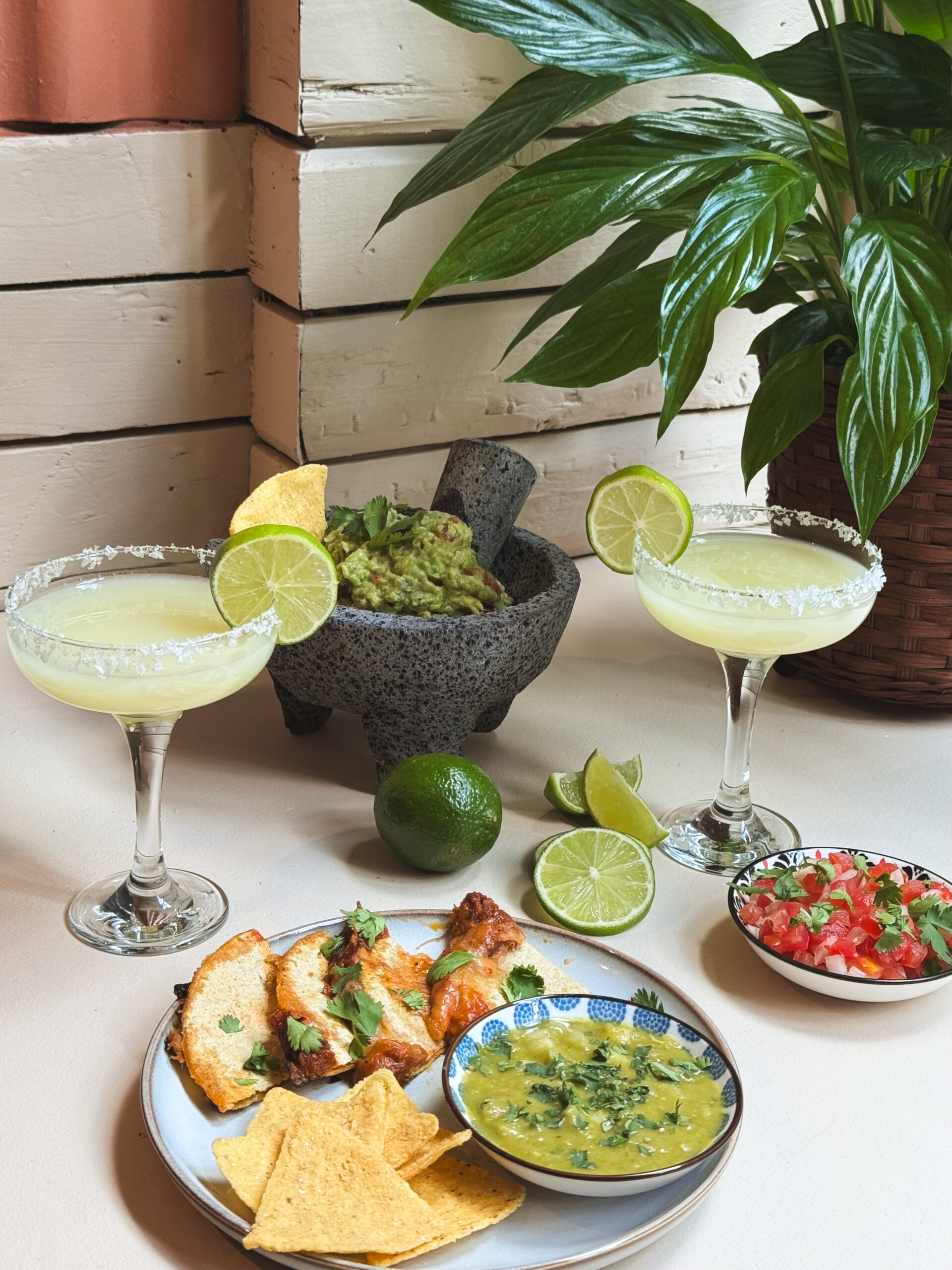 CU4TRO food — tacos and bowls